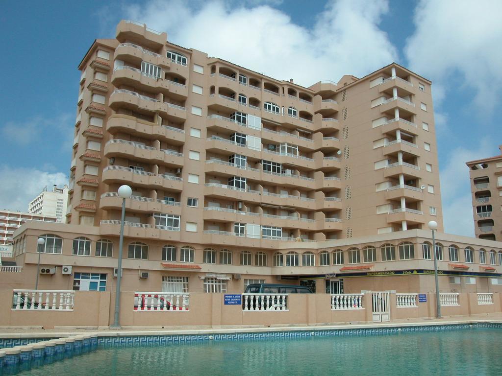 Apartamentos Copacabana Playa ラ・マンガ・デル・マール・メノール エクステリア 写真